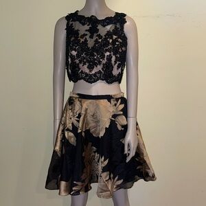 Women’s Mari Lee By Madeline Gardner Two Piece Set